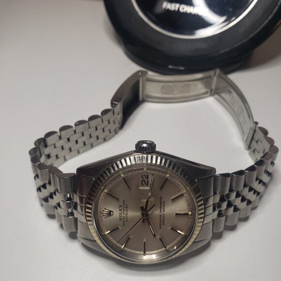 ROLEX datejust model 1601 White Gold Bezel - Picture 4 of 7